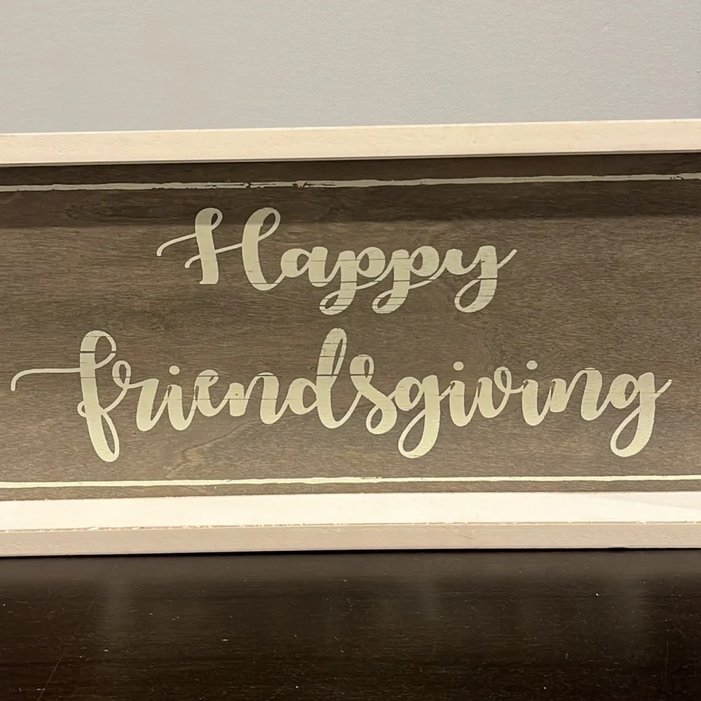 Quill to Paper | Happy Friendsgiving Decor